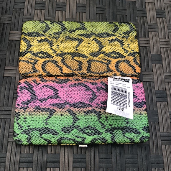 NWT Warehouse One Wallet - Picture 5 of 8